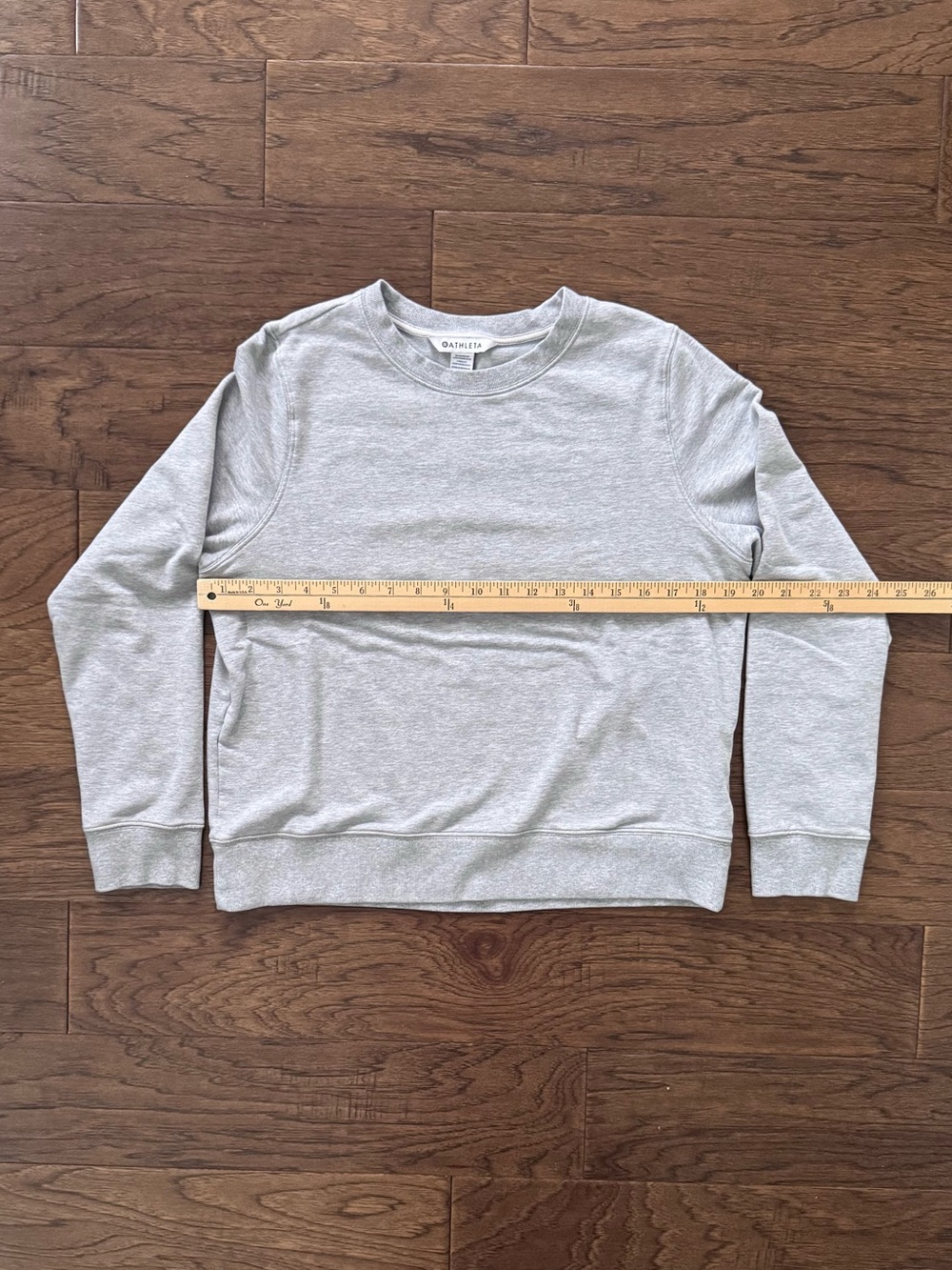 EUC Athleta Retroterry Crewneck Sweatshirt Grey Heather Size Medium - Picture 2 of 7